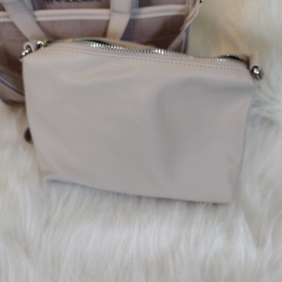 NEW Steve Madden Bsidra crossbody tote - Picture 13 of 14